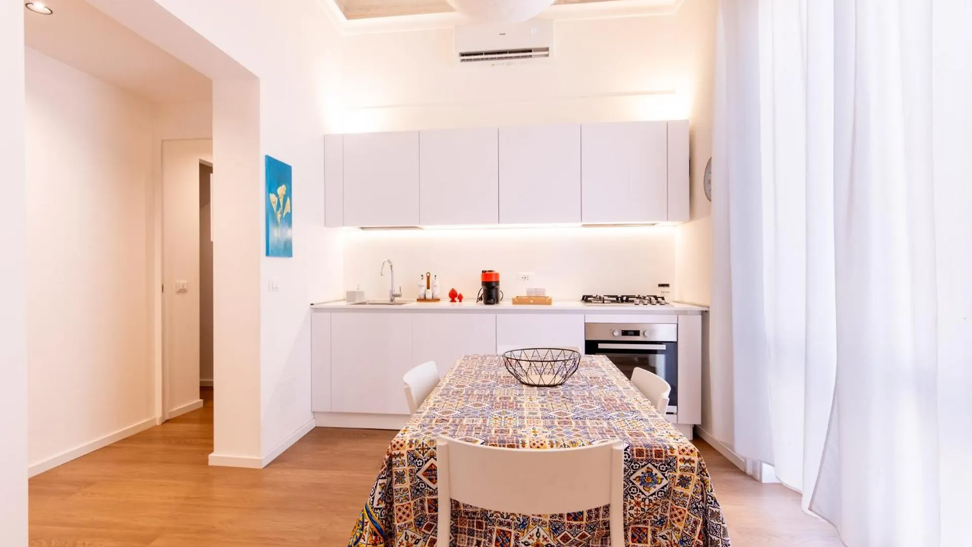 La Dimora Dell'Artista - Centro Storico Di Palermo Apartment